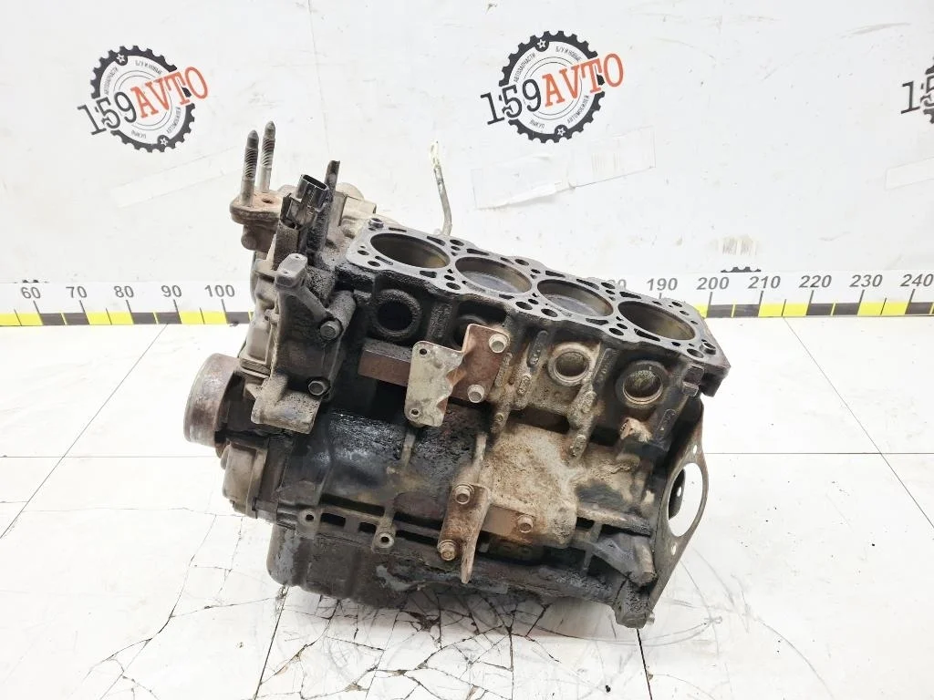 Блок двигателя Mitsubishi Galant 9 DJ, DM