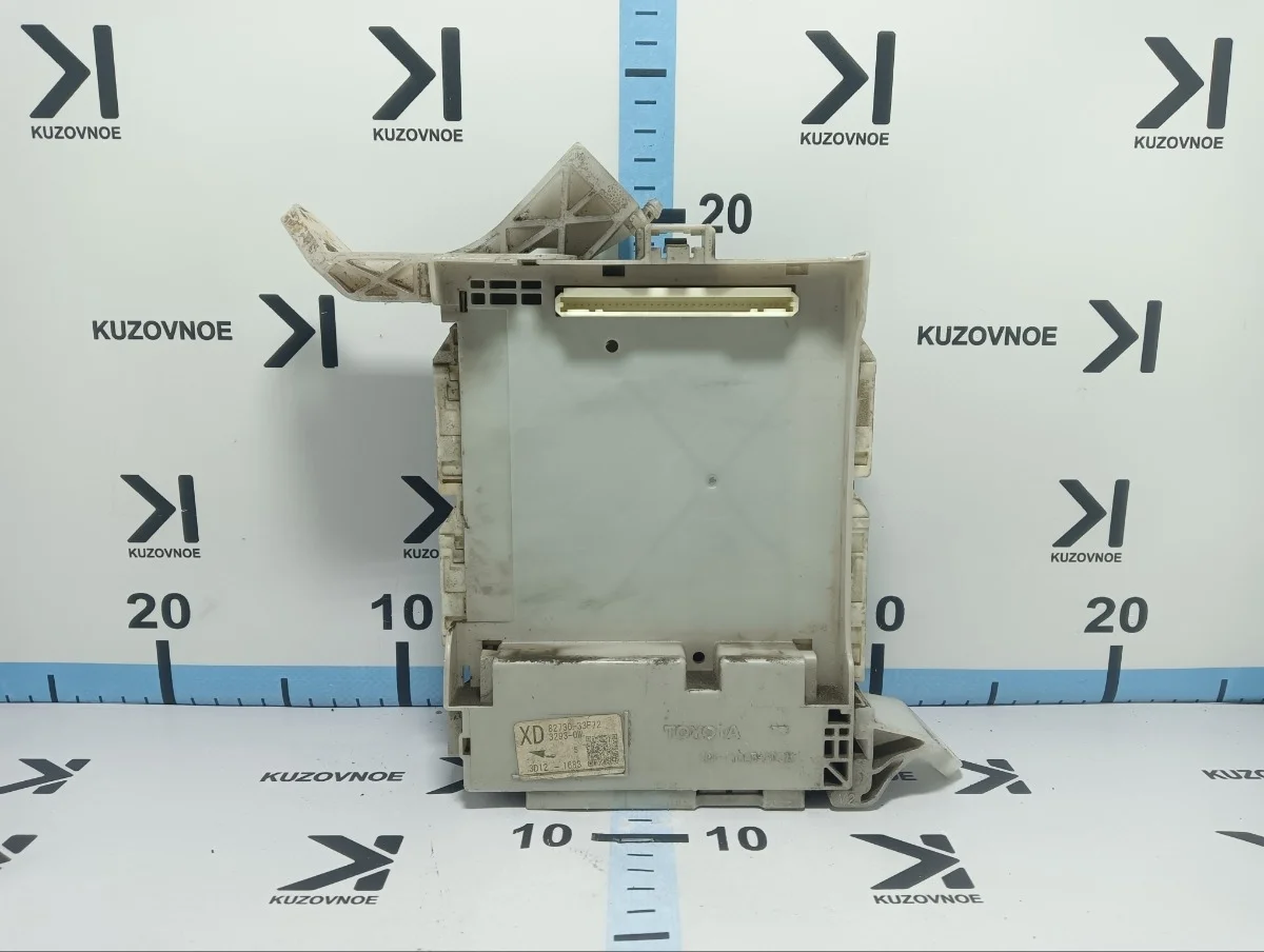 Блок предохранителей салонный Toyota Camry 2013 XV50