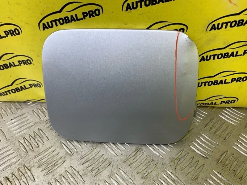 Лючок топливного бака Lexus LX 570 (2007-2022) 2008 7735060090 ВНЕДОРОЖНИК 5.7 I 3URFE