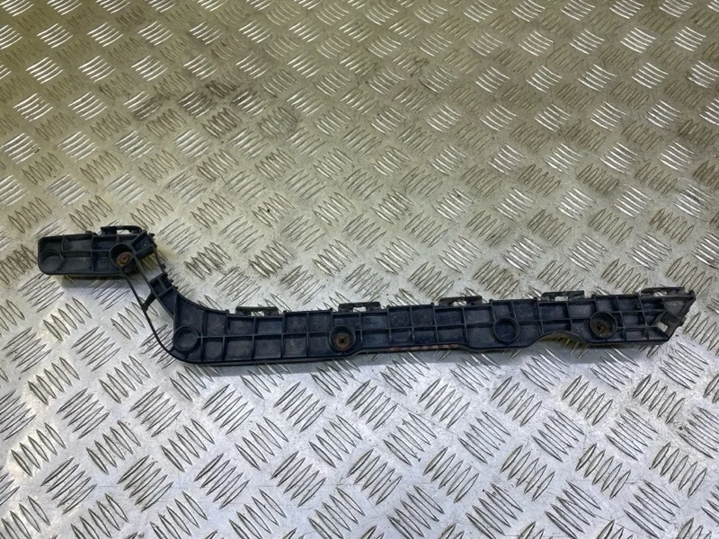 Кронштейн крепления бампера заднего Lexus LX 570 (2007-2022) 2008 5215560070 ВНЕДОРОЖНИК 5.7 I 3URFE