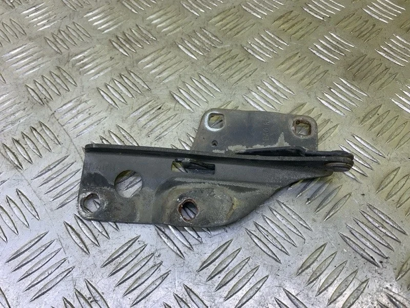 Петля капота правая Nissan Navara (D40) 2004-2015 2008 65400ZP00A ПИКАП 2.5 D YD25DDTI