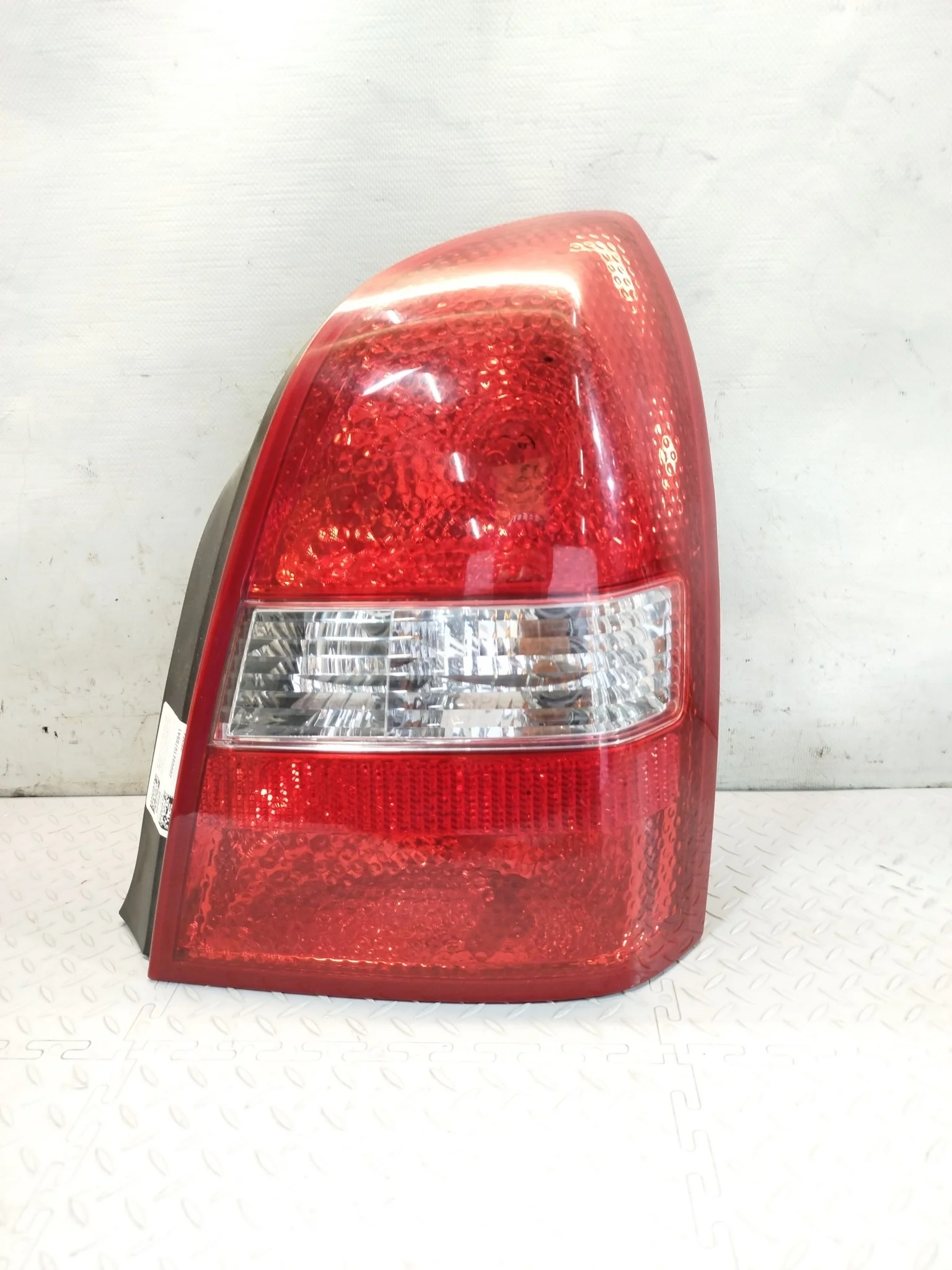 ФОНАРЬ NISSAN ПРАВО 26550AU025 KE754