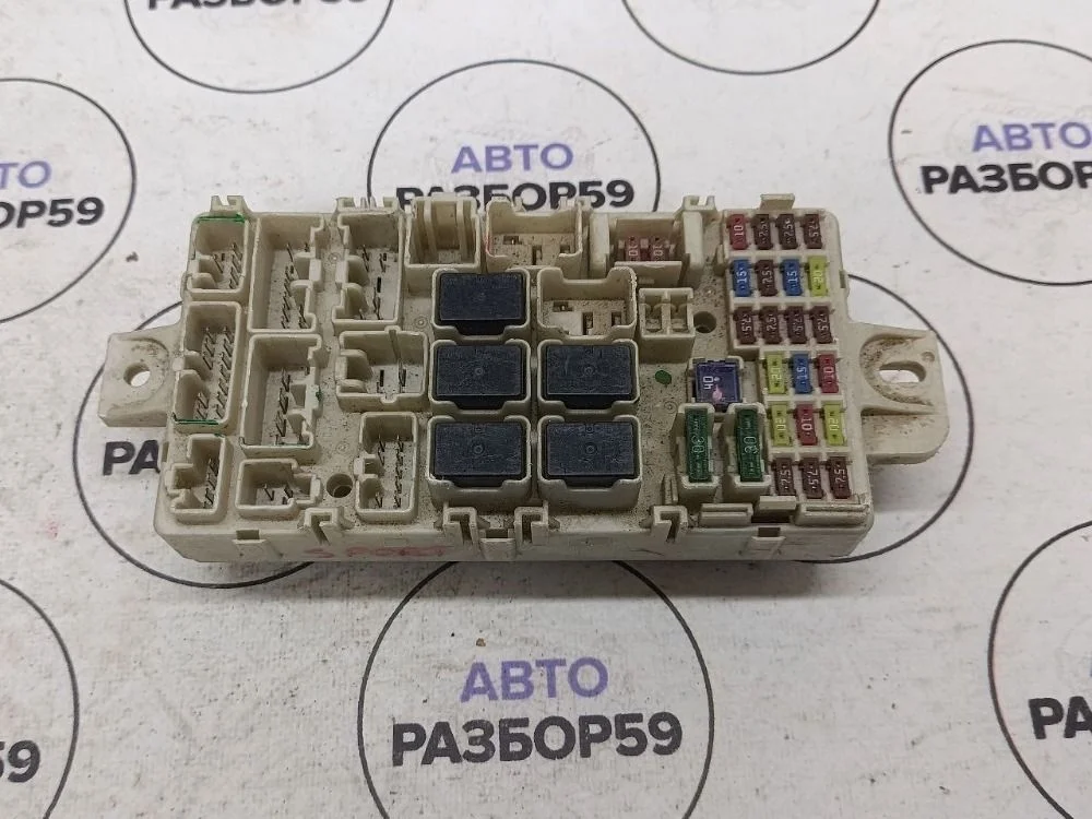Блок предохранителей салонный Mitsubishi Pajero Sport II (2008—2013)