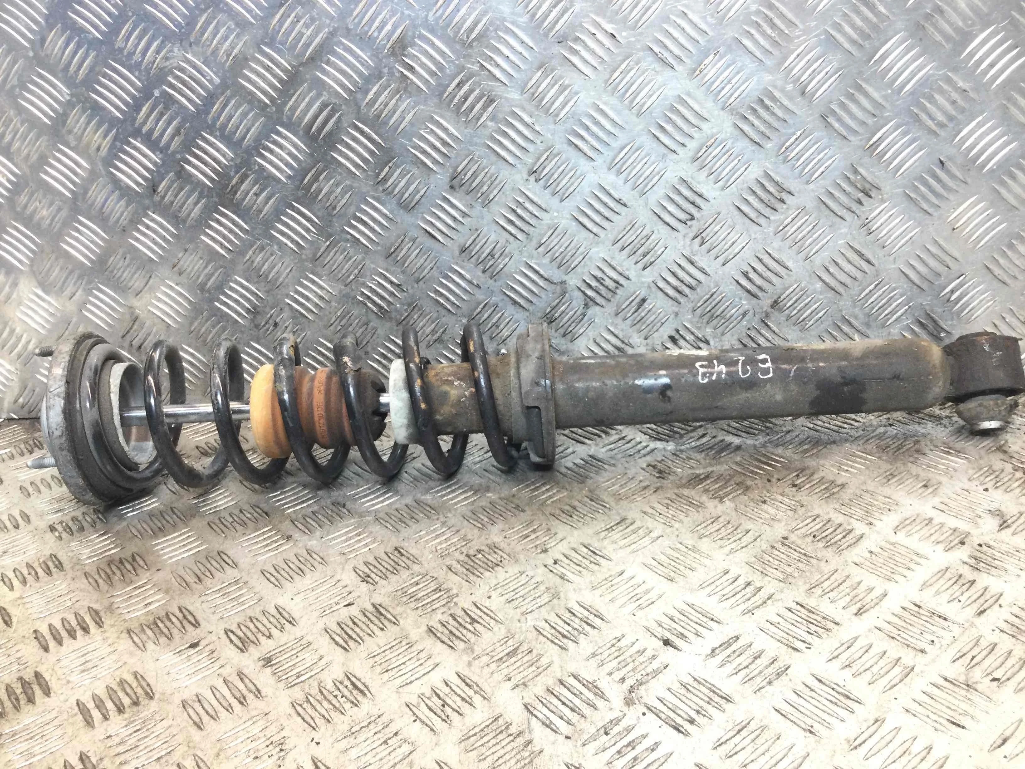 Стойка задняя BMW 5-Series F10/F11/GT F07 (2009-2013) дизель 2.0 TD Механика Седан