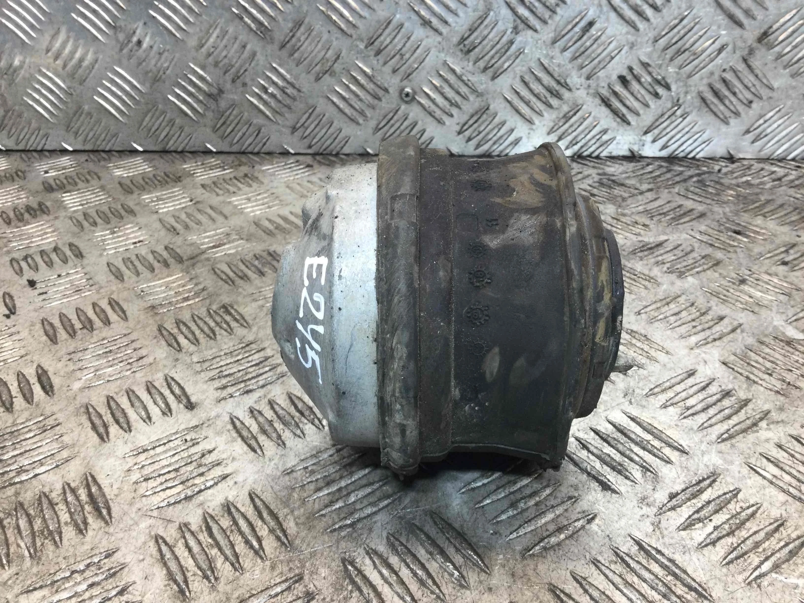 Подушка крепления двигателя Mercedes E-klasse E-klasse (W211) 2002 - 2009 дизель 3.0 CDI Автомат Седан