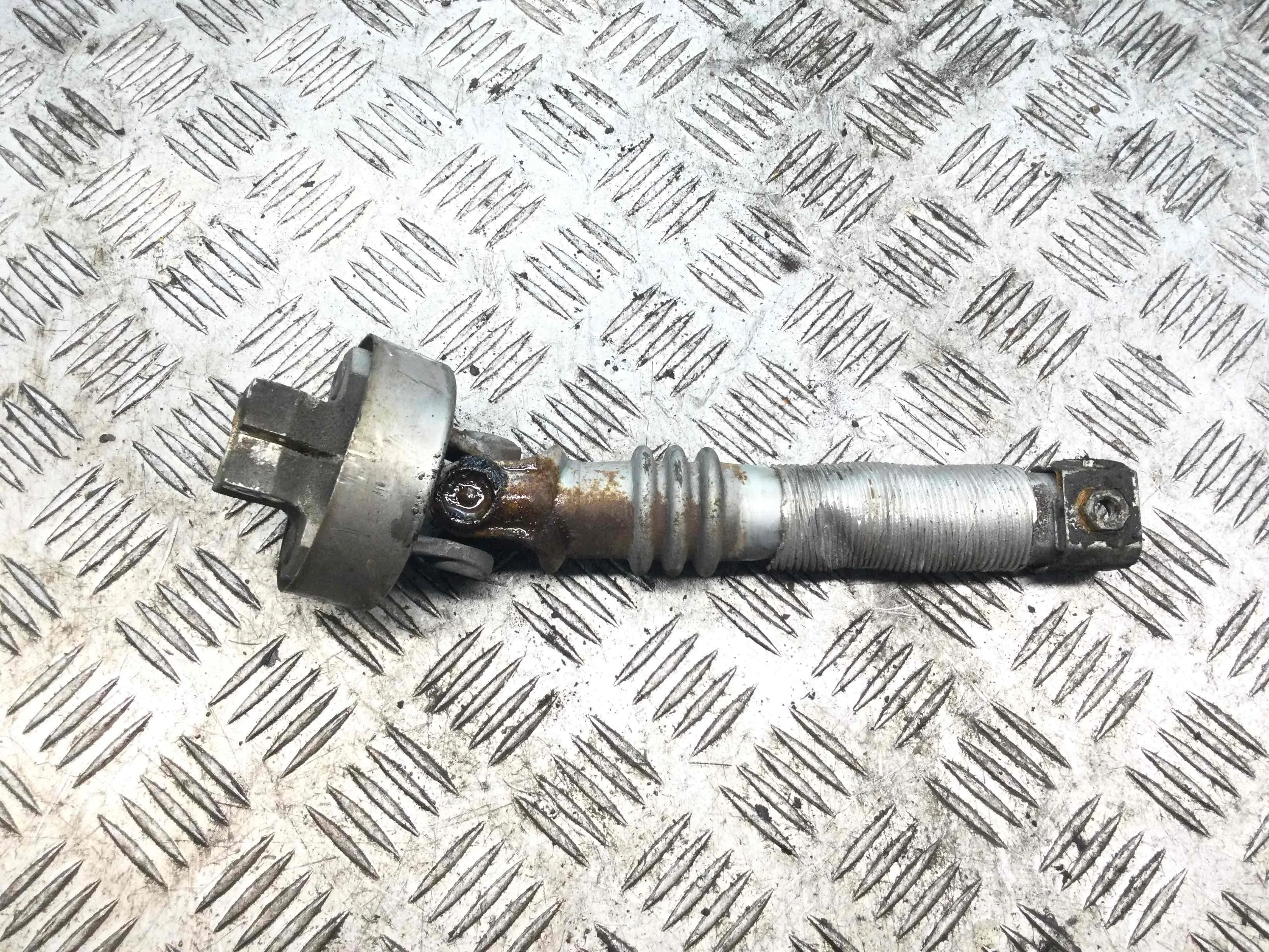 Рулевой карданчик Mercedes CLC CL203 [рестайлинг] (2008-2011) бензин 3.5 i Автомат Купе