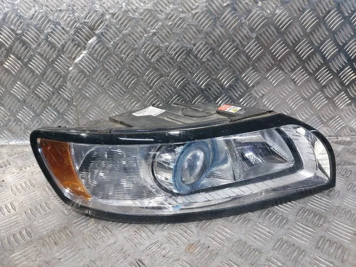 фара правая Volvo S40 2