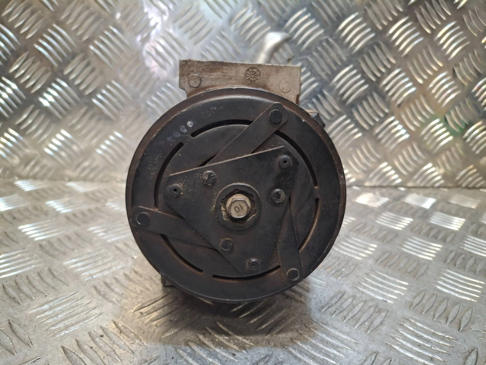 компрессор кондиционера Renault Trafic 2