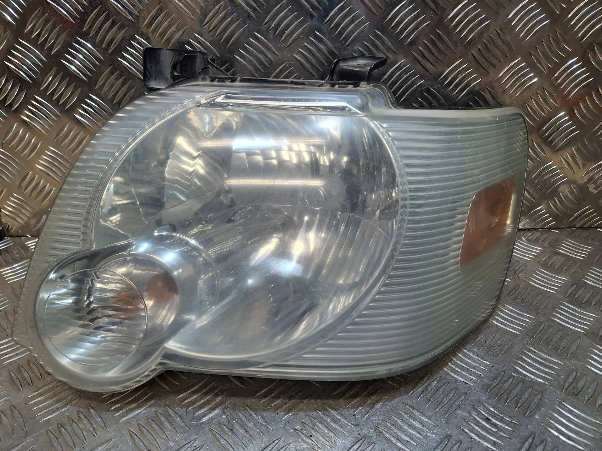 фара левая Ford Explorer 4  U251 U251