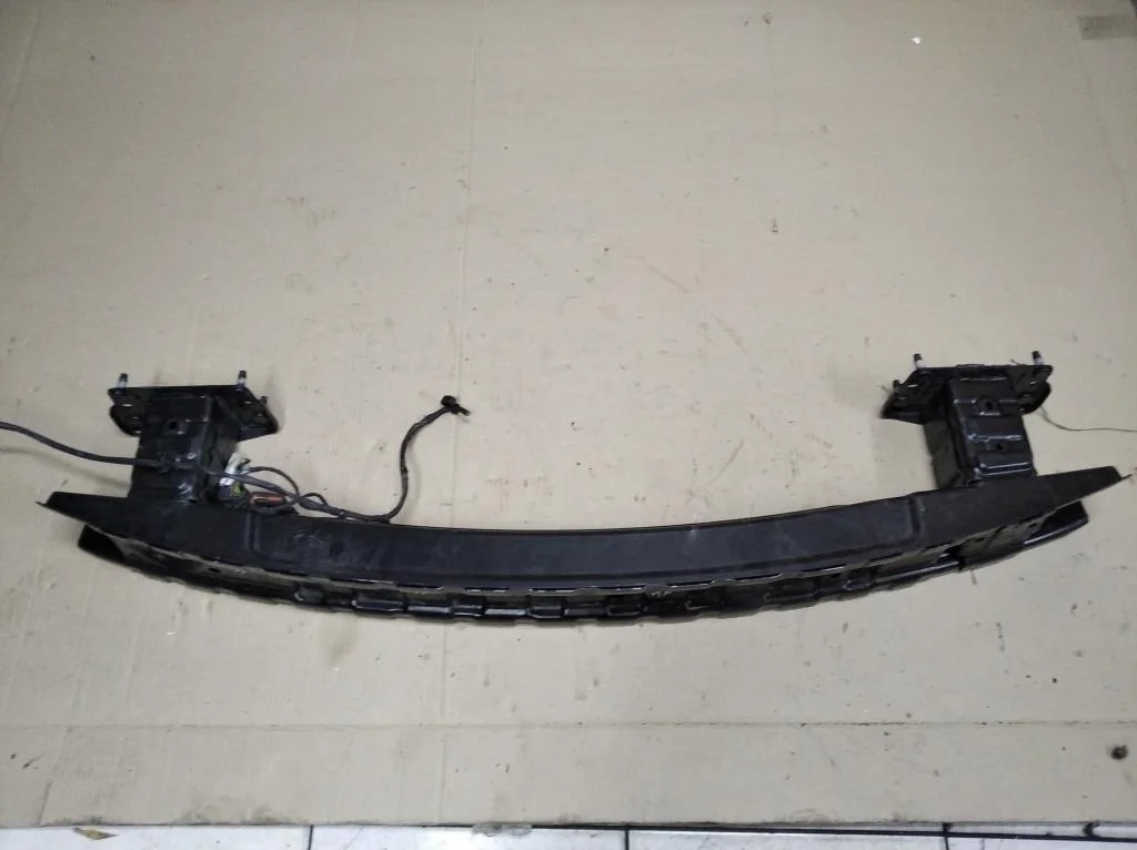 Усилитель заднего бампера Mercedes-Benz