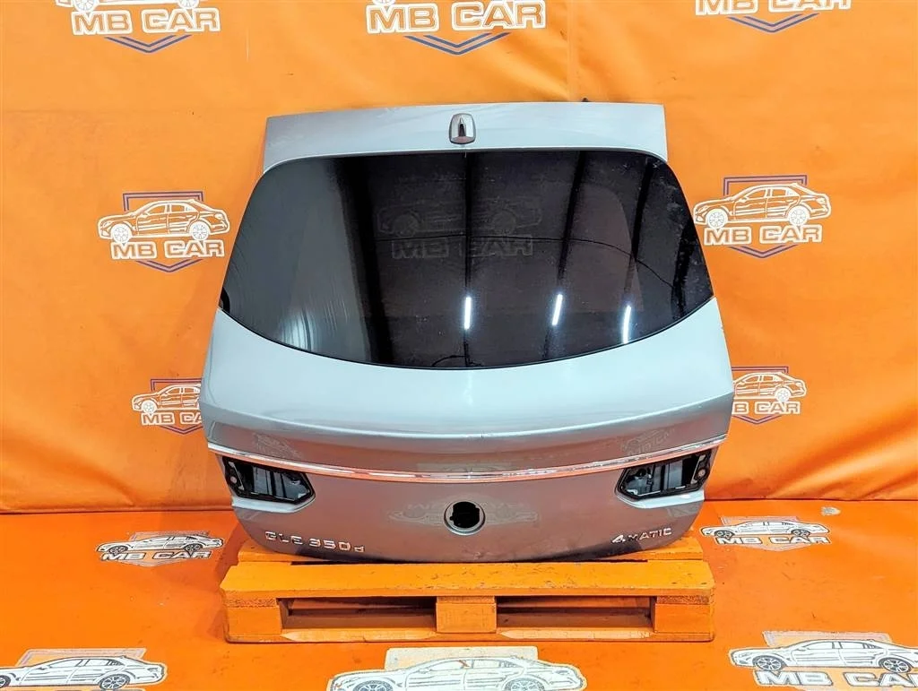Крышка багажника Mercedes-Benz
