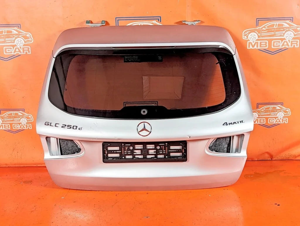 Крышка багажника Mercedes-Benz
