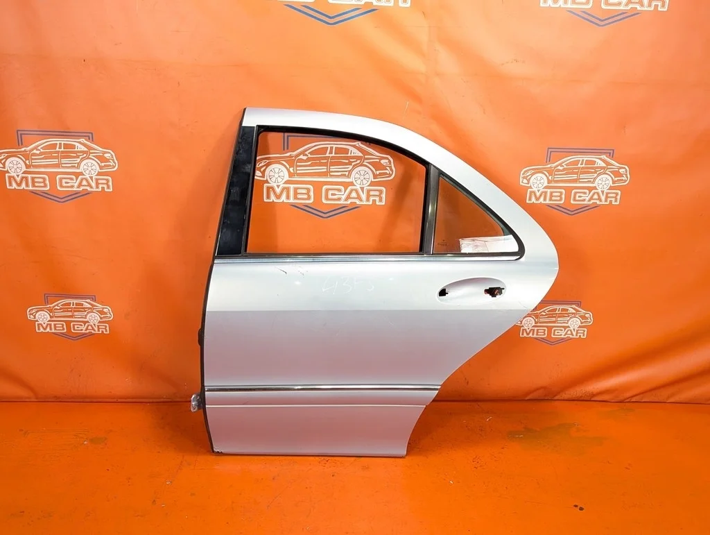 Дверь задняя левая Mercedes-Benz