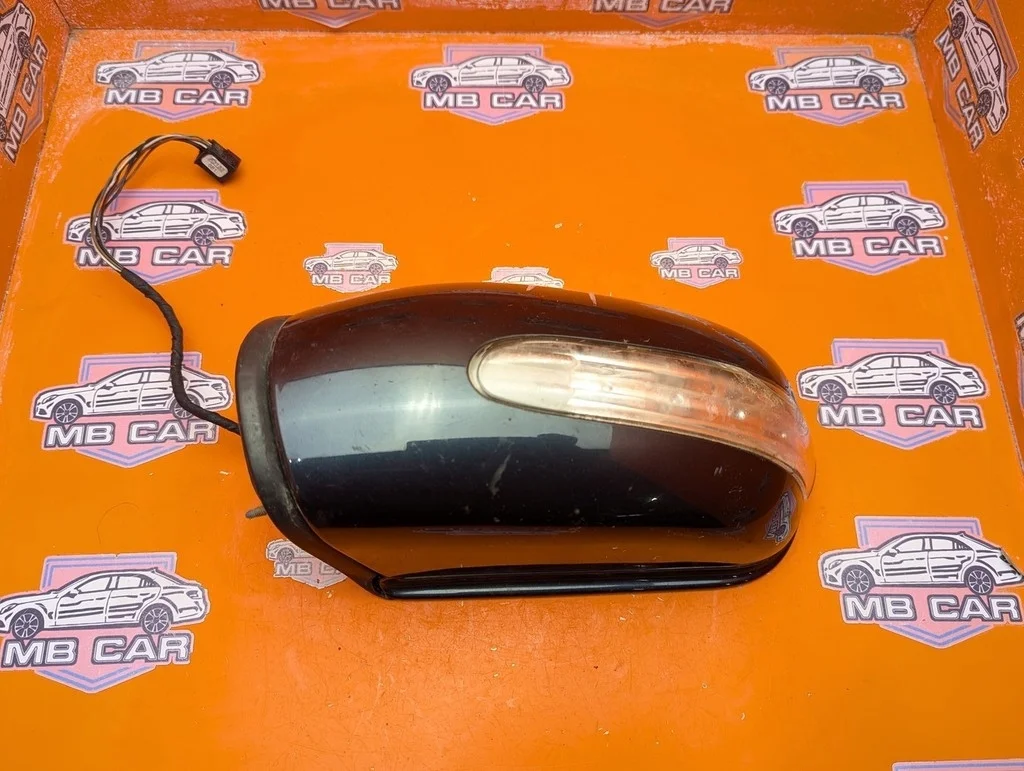 Зеркало левое Mercedes-Benz