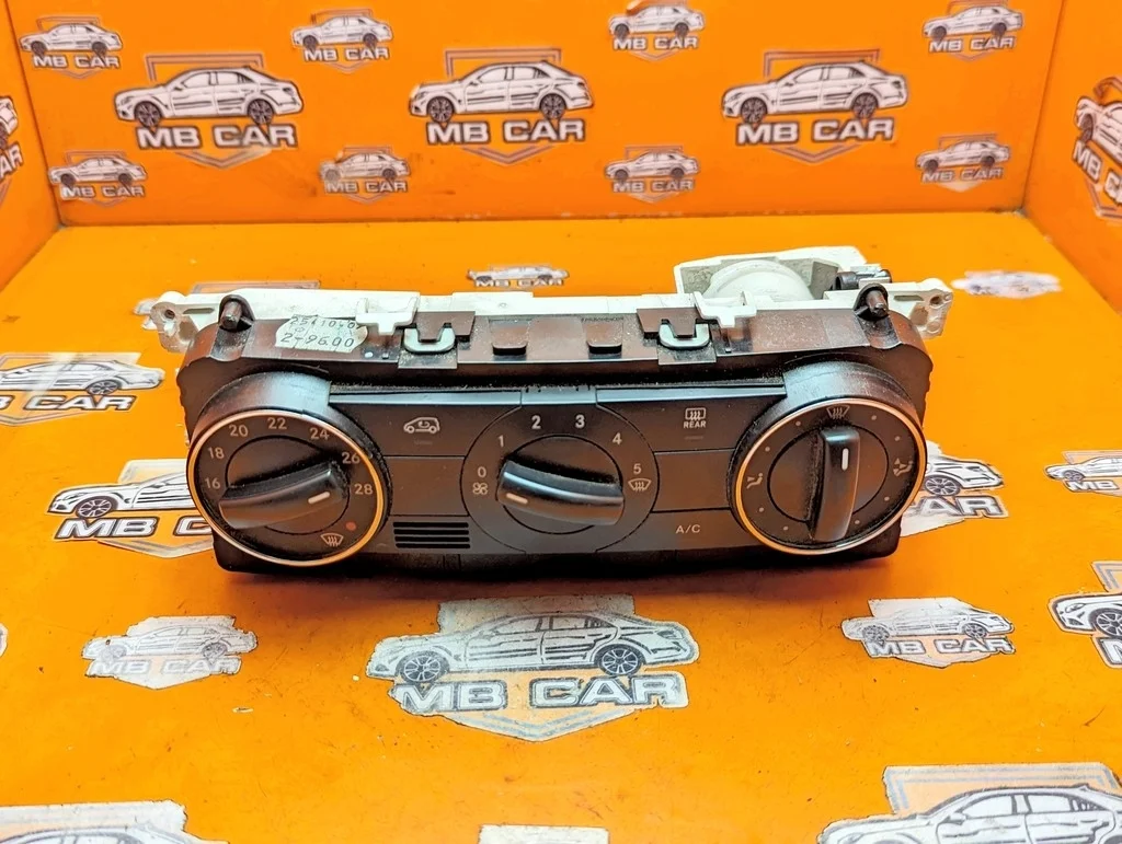 Панель управления климатом Mercedes-Benz