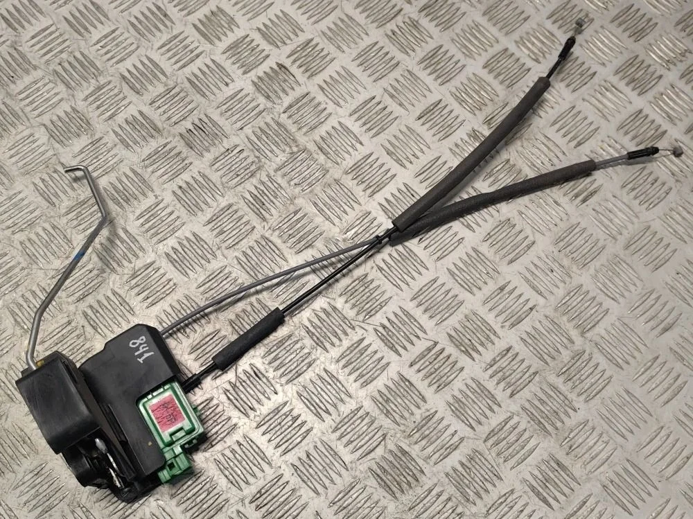 Замок двери передний правый Kia Rio 3