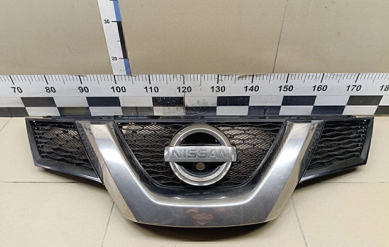 Решетка радиатора X-Trail (T32) 2014>