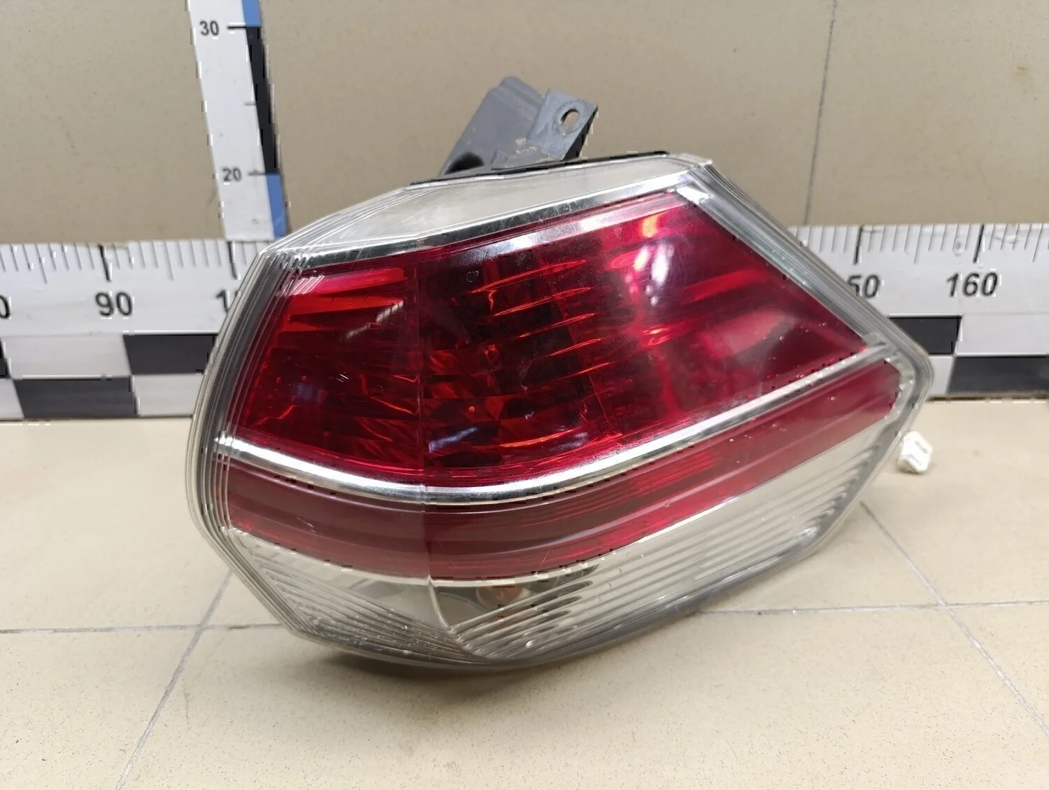 Фонарь задний наружный правый X-Trail (T32) 2014>