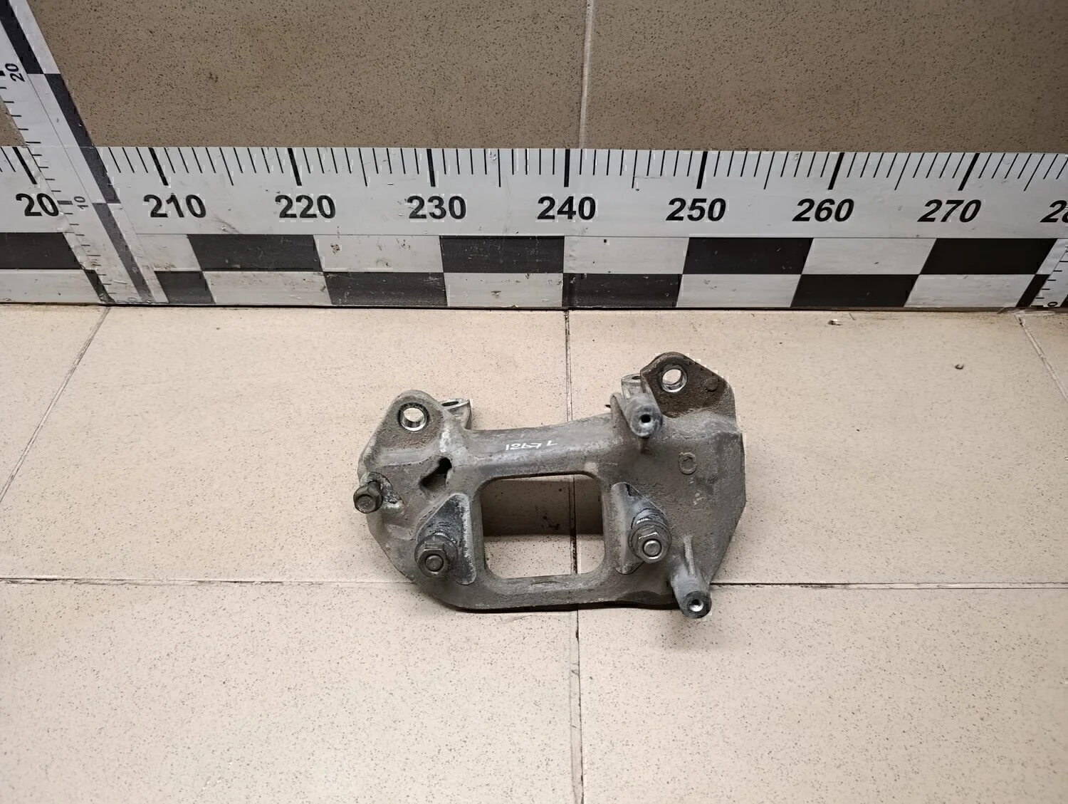 Кронштейн КПП левый X-Trail (T32) 2014>