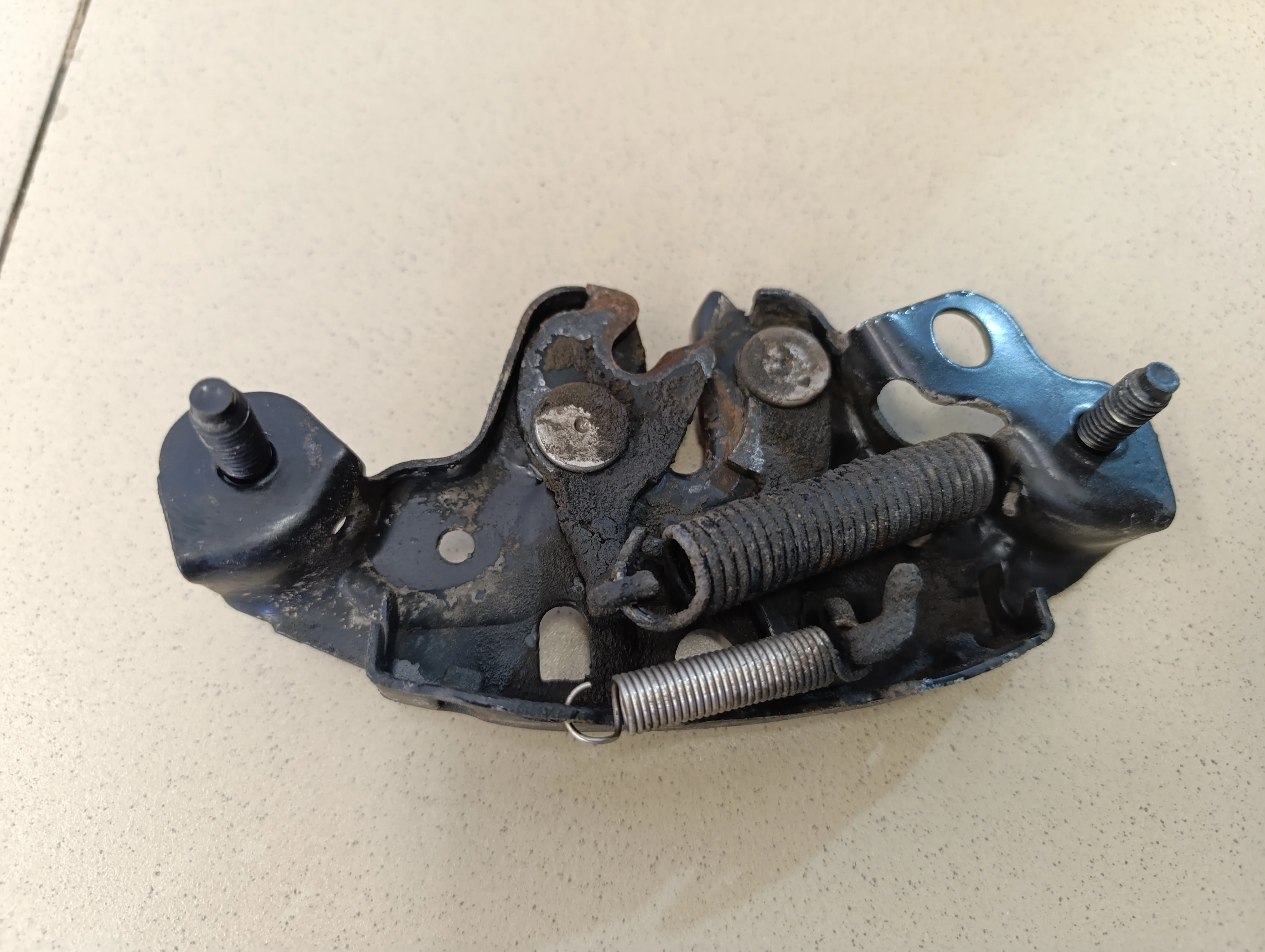 Замок капота Qashqai (J11) 2014>