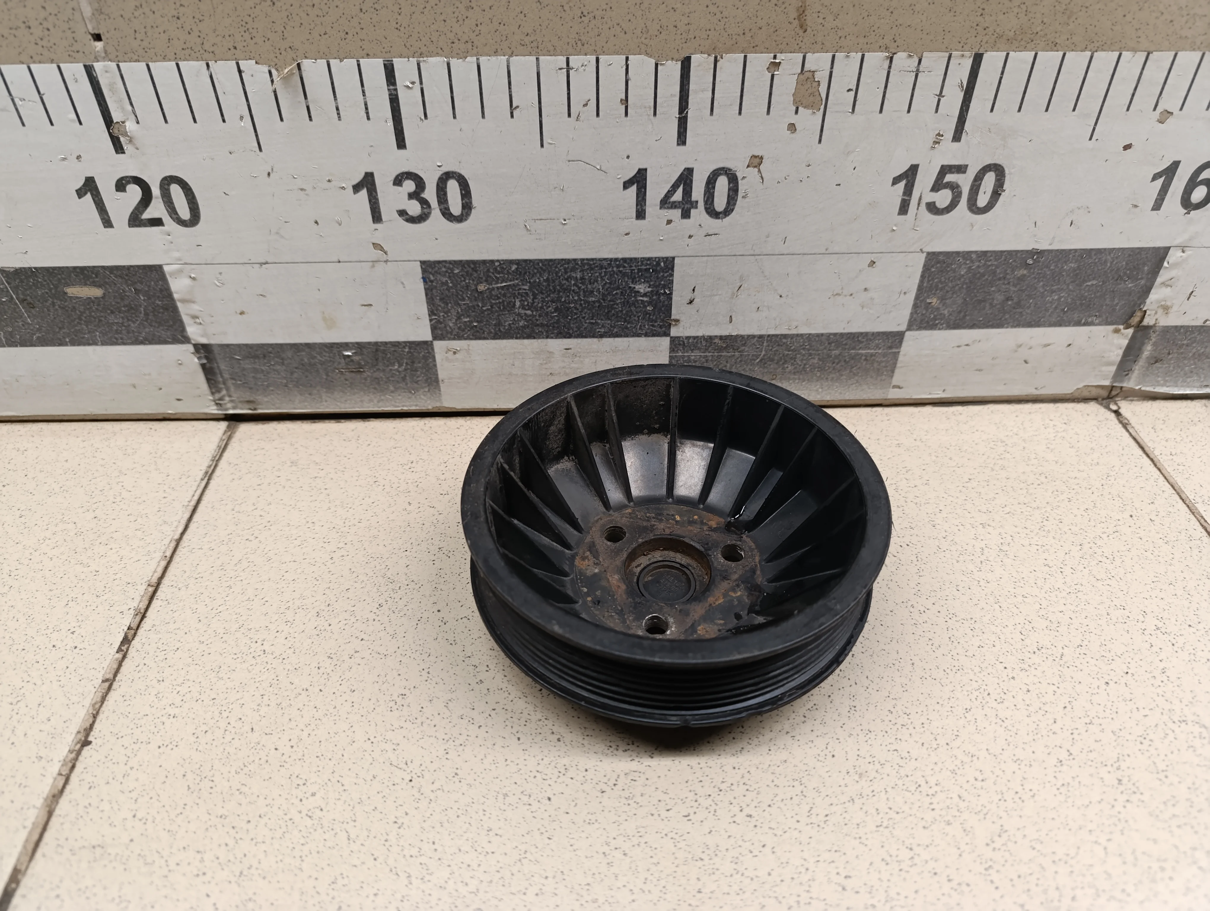 Шкив водяного насоса (помпы) Cayenne 2003-2010