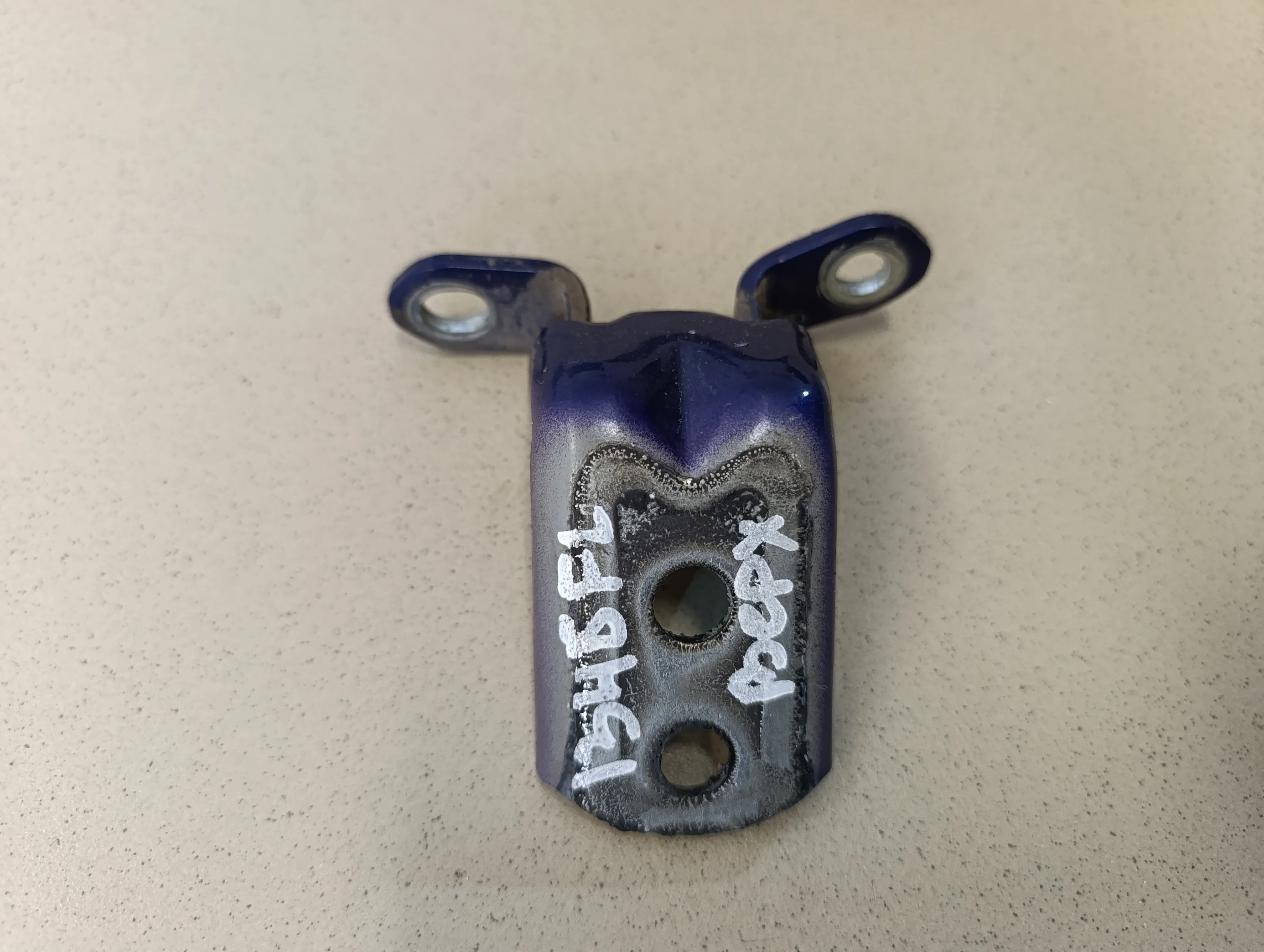 Петля двери Juke (F15) 2011>