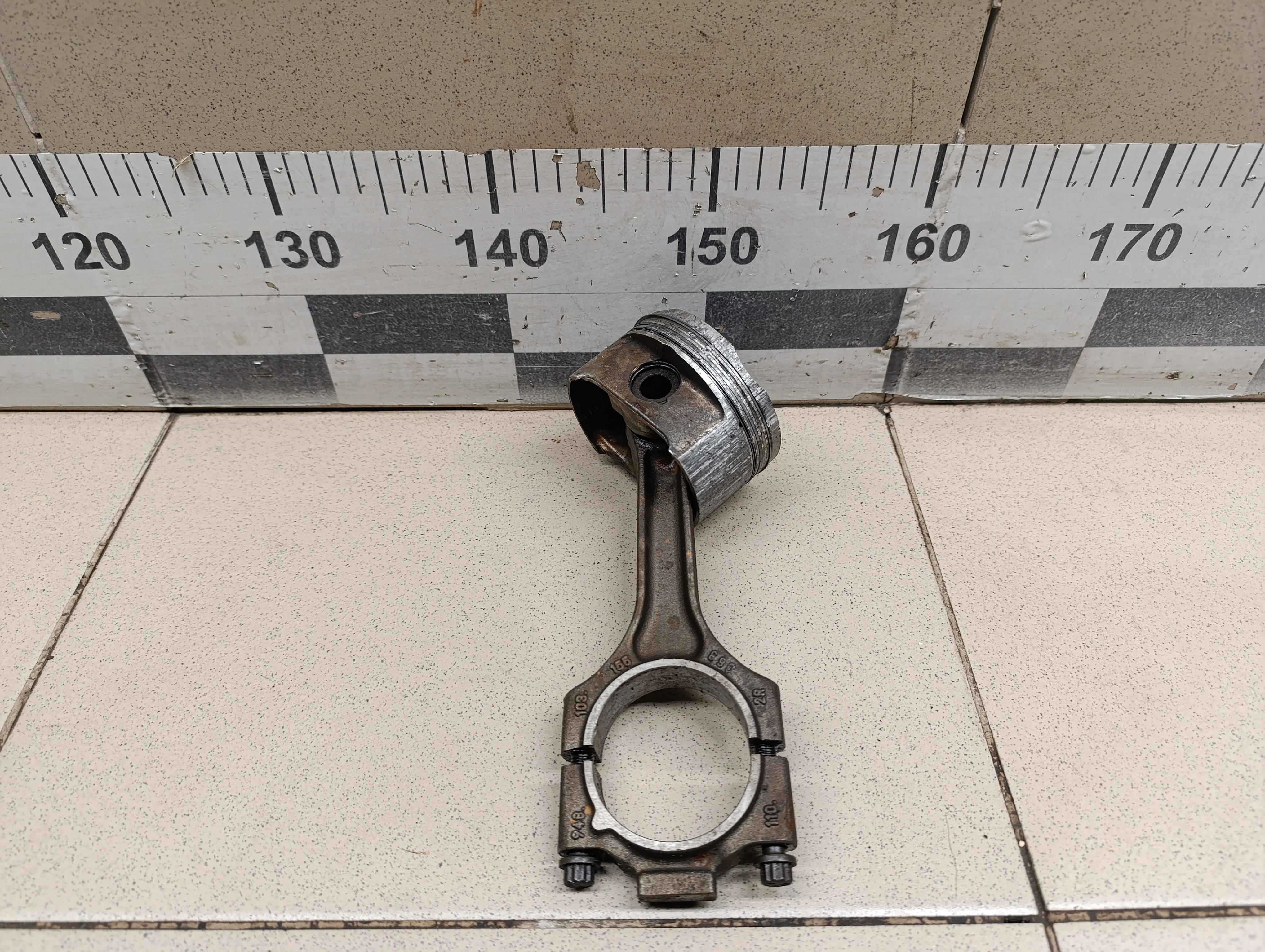 Шатун Cayenne 2003-2010