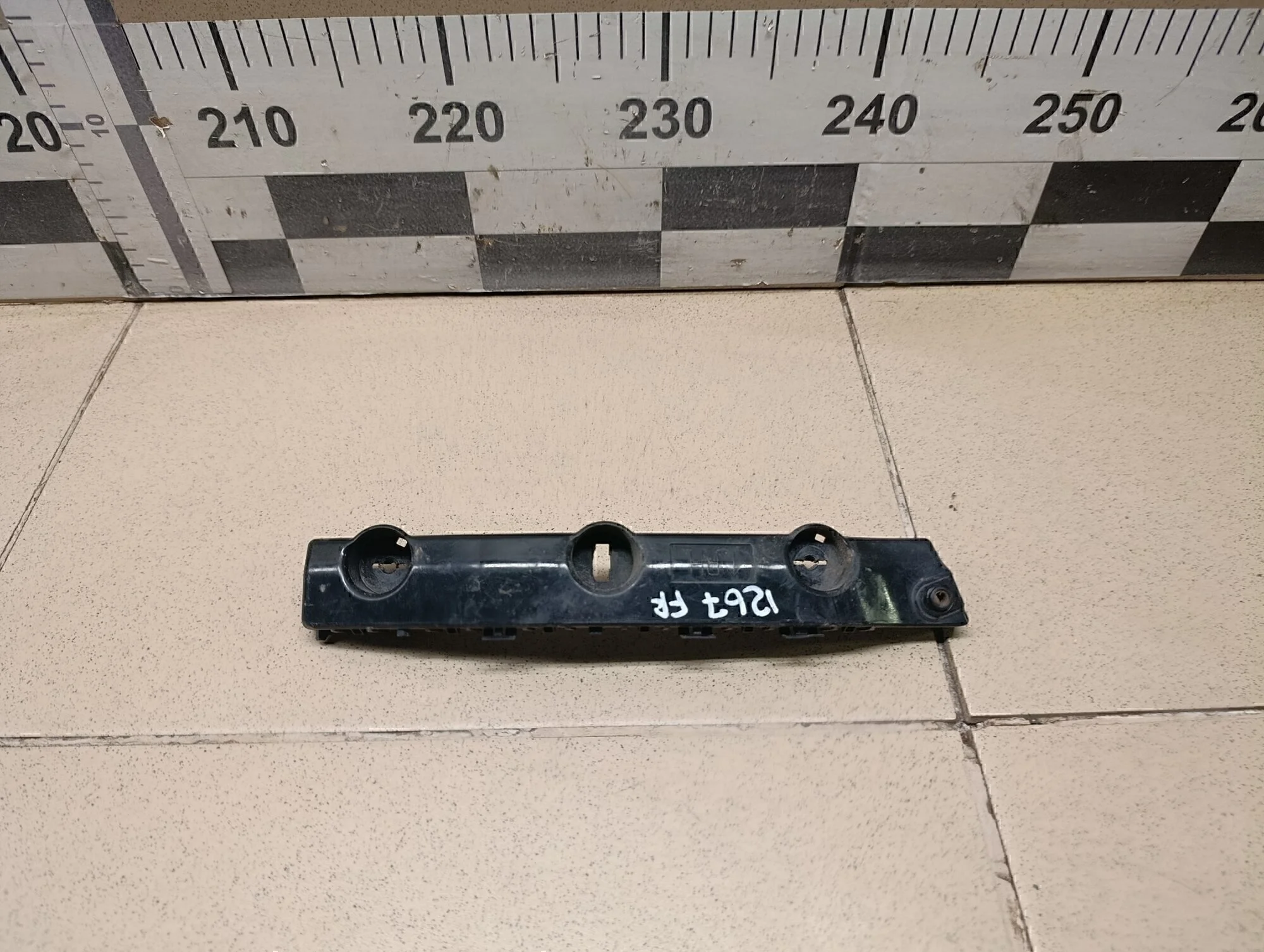 Кронштейн переднего бампера правый X-Trail (T32) 2014>