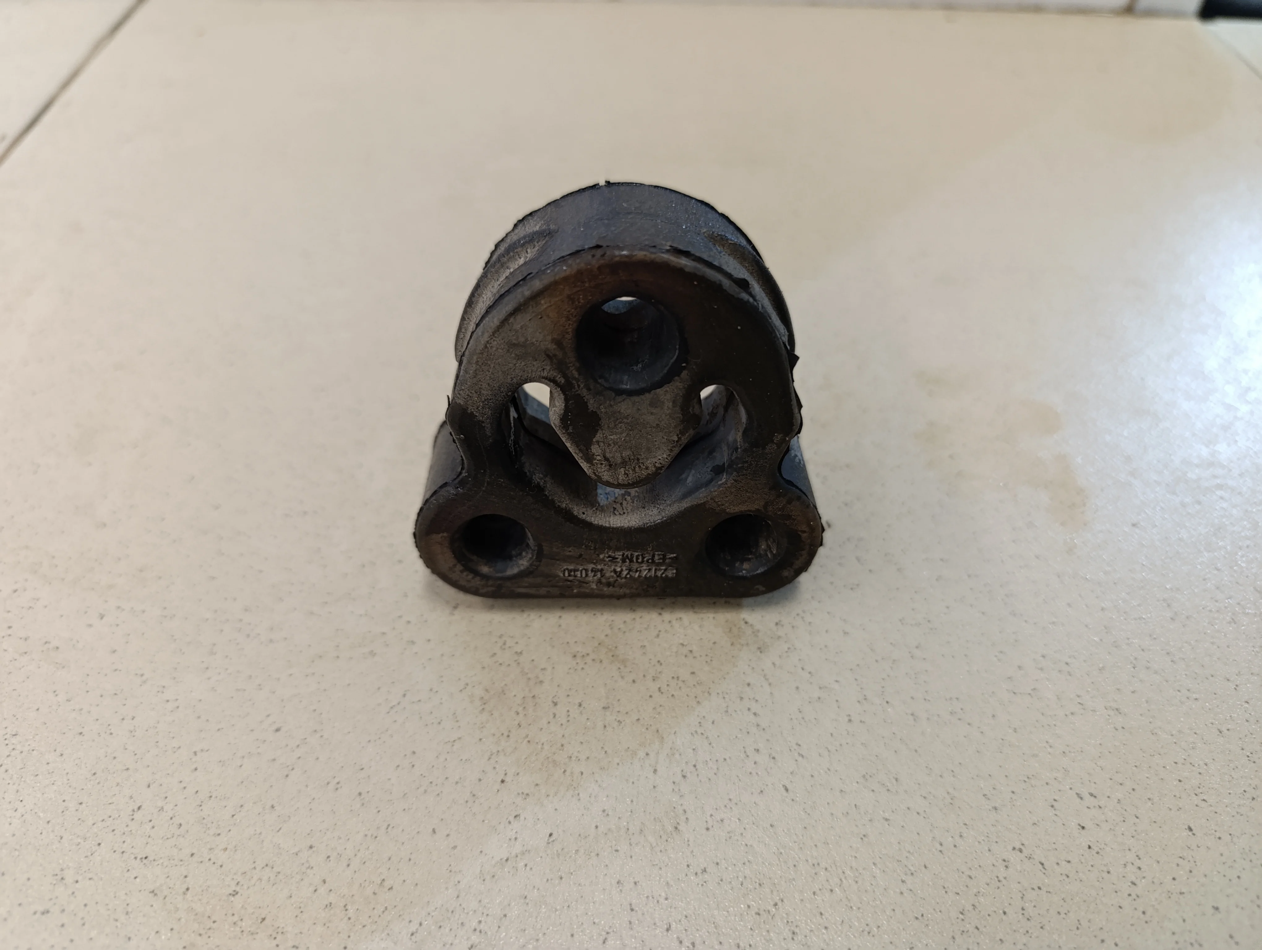 Резинка подвеса глушителя Qashqai (J10) 2006-2014