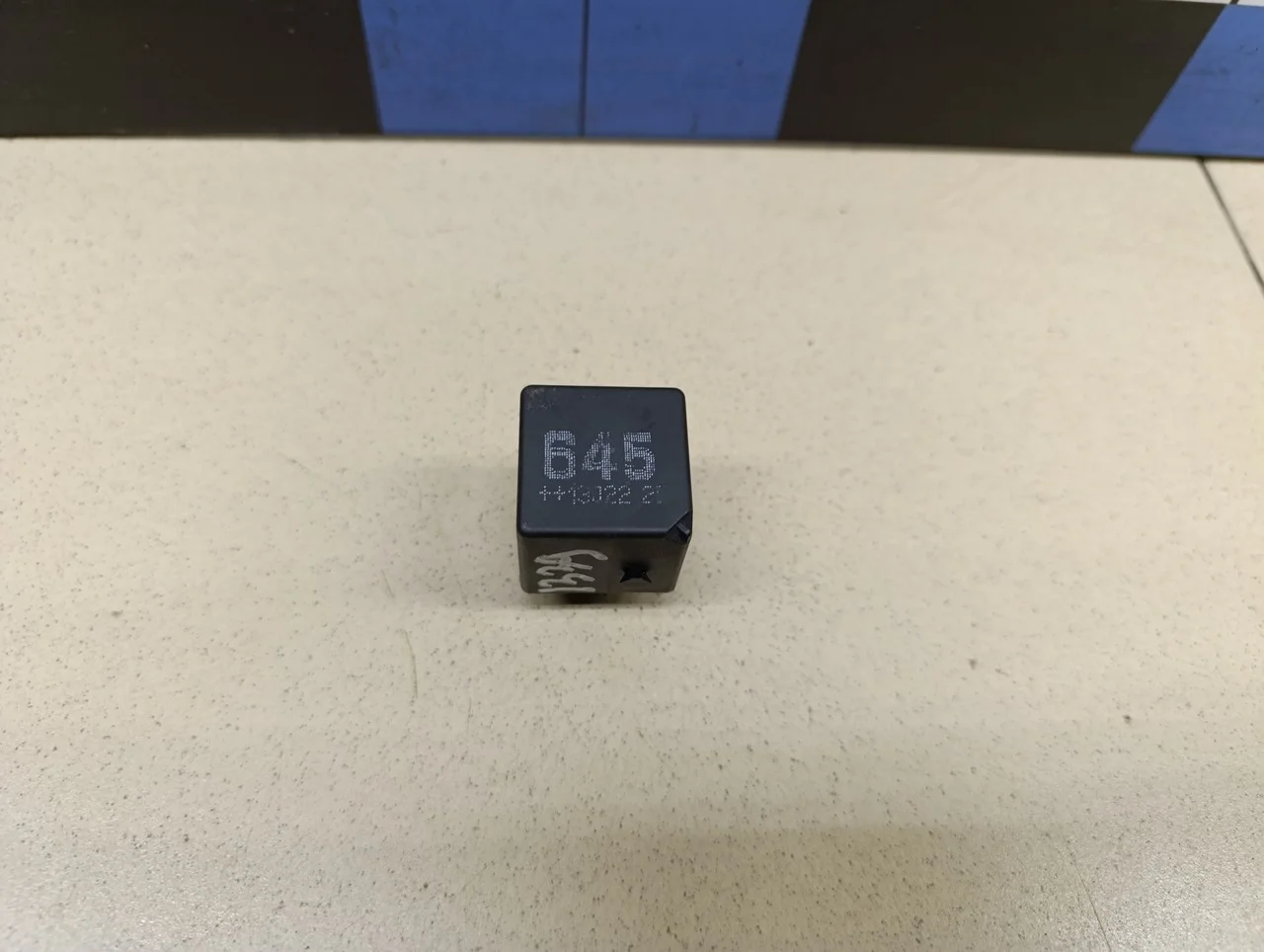 Реле 100 [C4] 1991-1994