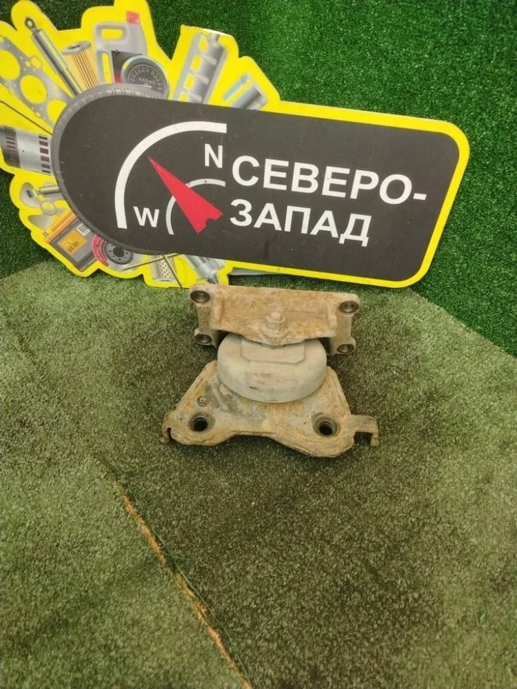 Подушка двс Lexus LX570 2008 1236238010 URJ201 3URFE, левая