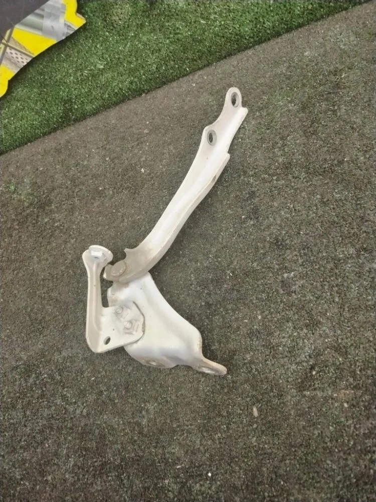 Петля капота Lexus LX570 2008 5342060050 URJ201 3URFE, левая