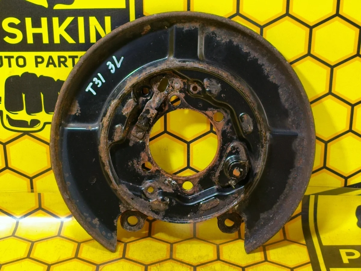 Пыльник тормозного барабана Nissan X-TRAIL 2008 44030CY01A T31 QR25DE, задний левый