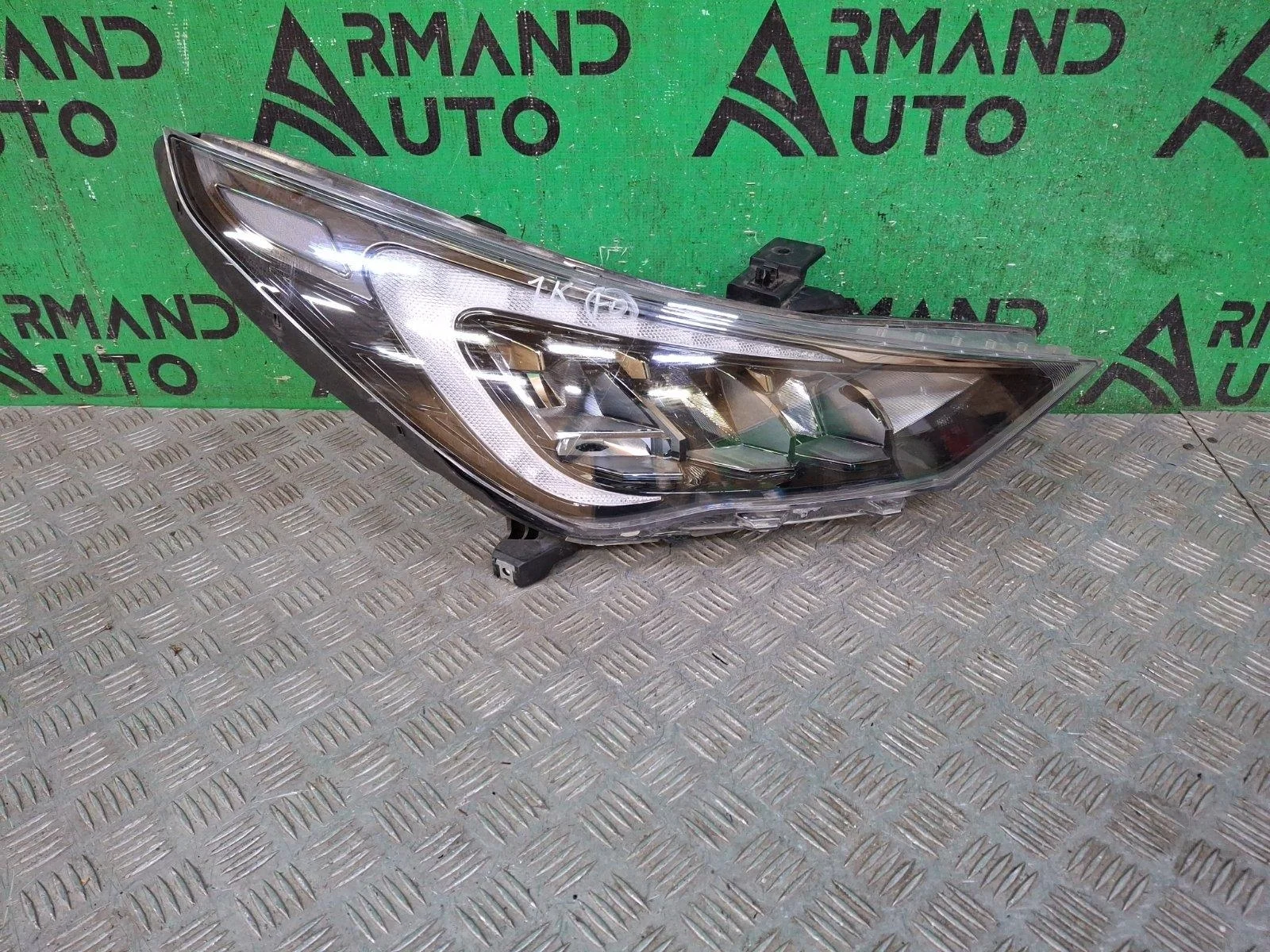 Фара Hyundai Solaris 2020-нв