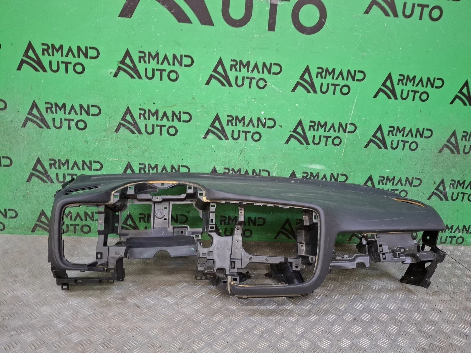 Торпедо Mitsubishi Outlander 2012-нв 3