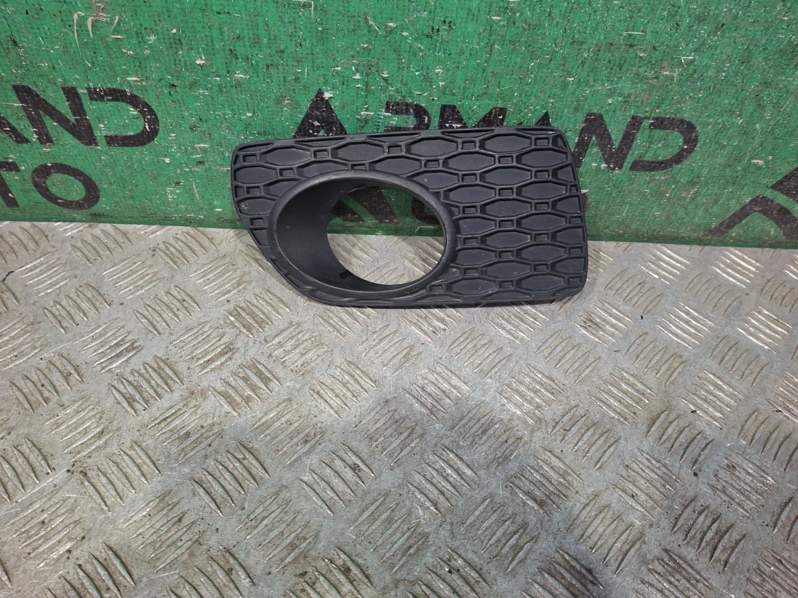 Окантовка птф Volvo XC70 2007-2013