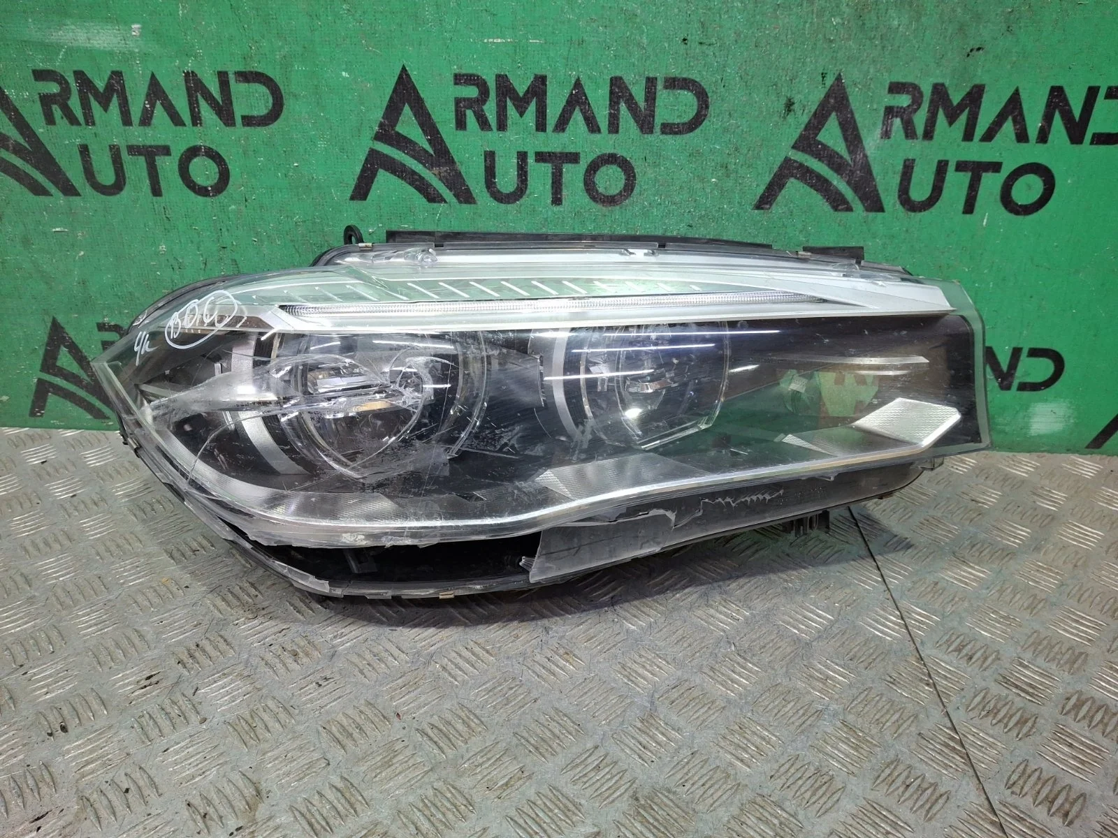 Фара BMW X5 2013-2018 F15