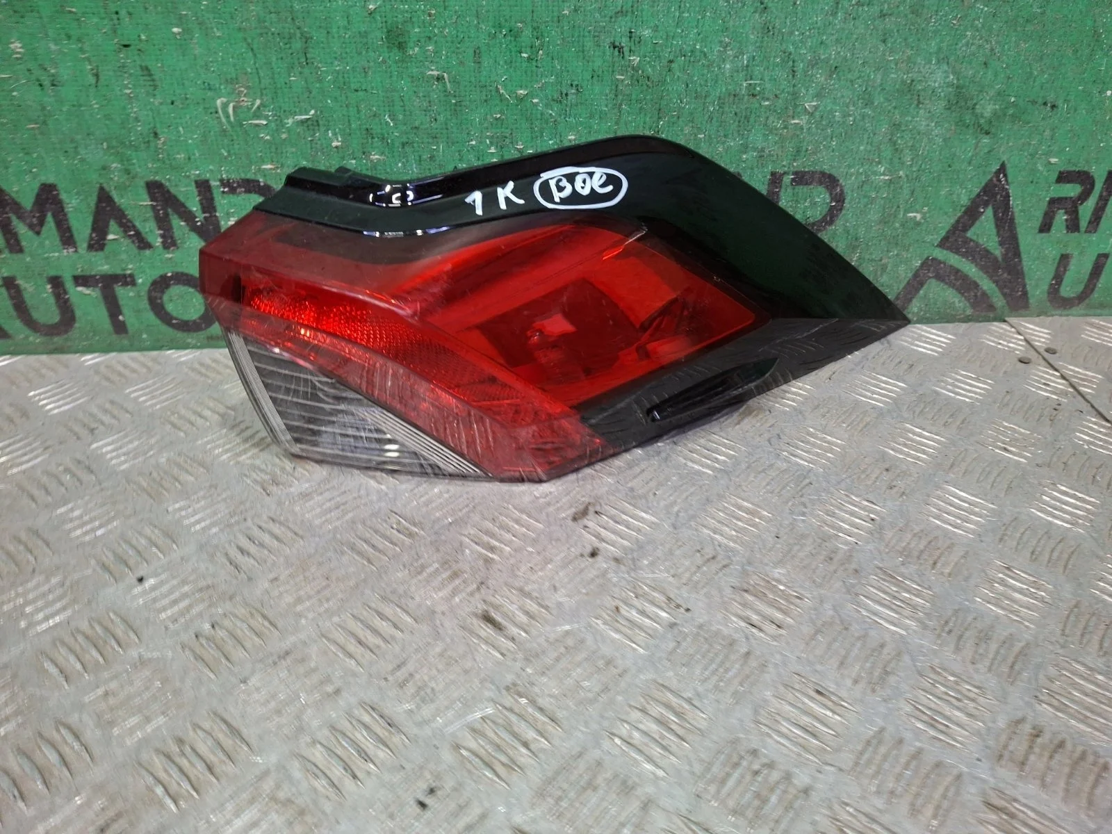 Фонарь внешний Toyota RAV4 2018-нв 5 XA50