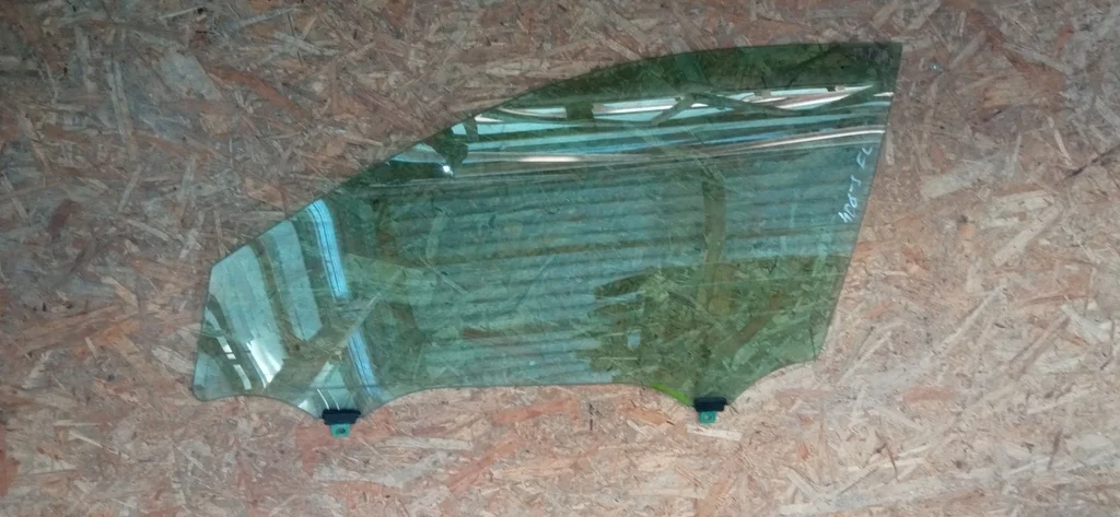 Б.у. стекло двери TOYOTA CAMRY V40 ACV40 TOYOTA CAMRY V40 ACV40 2.4 2011