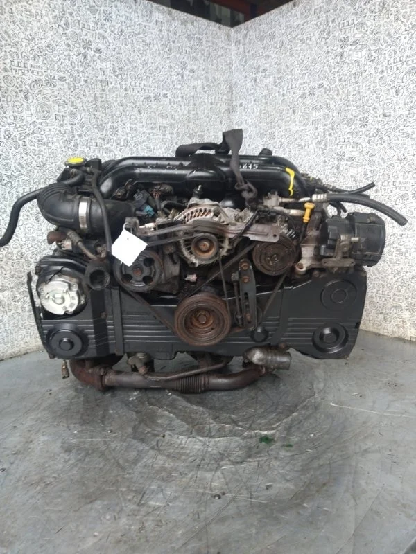 Двигатель Subaru Forester 2002-2008 10100BR590 EJ255