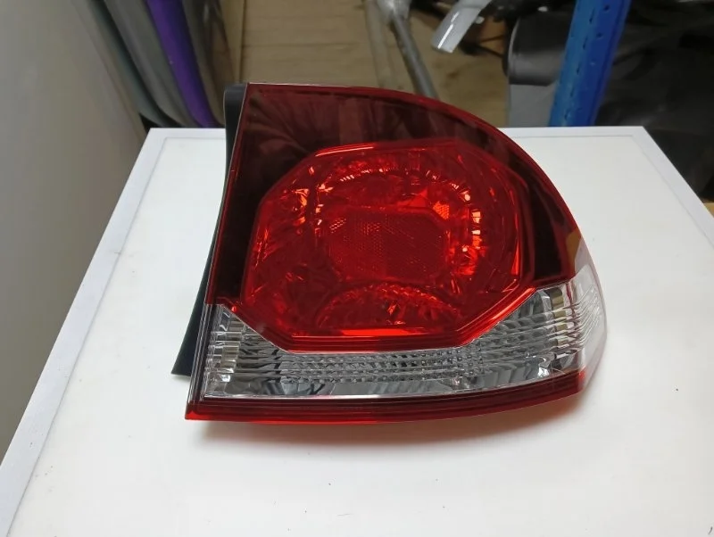 Фонарь Honda Civic 8 2009-2011 33501SNBG51 4D, правый