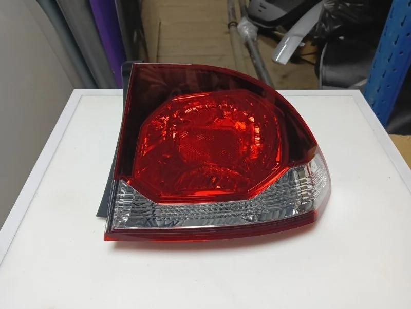Фонарь Honda Civic 8 2009-2011 33501SNBG51 4D, правый