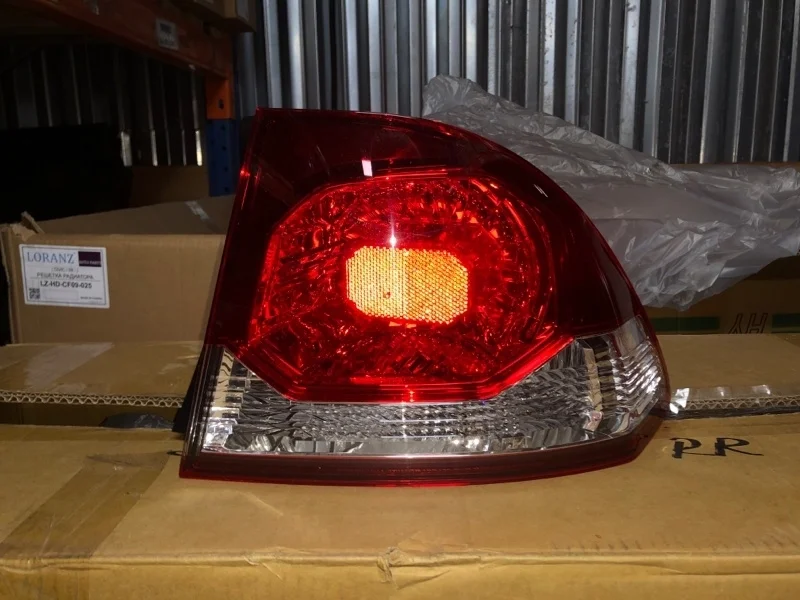 Фонарь Honda Civic 8 2009-2011 33501SNBG51 4D, правый