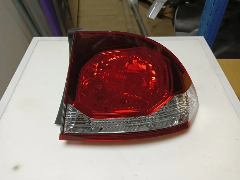 Фонарь Honda Civic 8 2009-2011 33501SNBG51 4D, правый