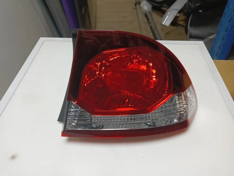 Фонарь Honda Civic 8 2009-2011 33501SNBG51 4D, правый