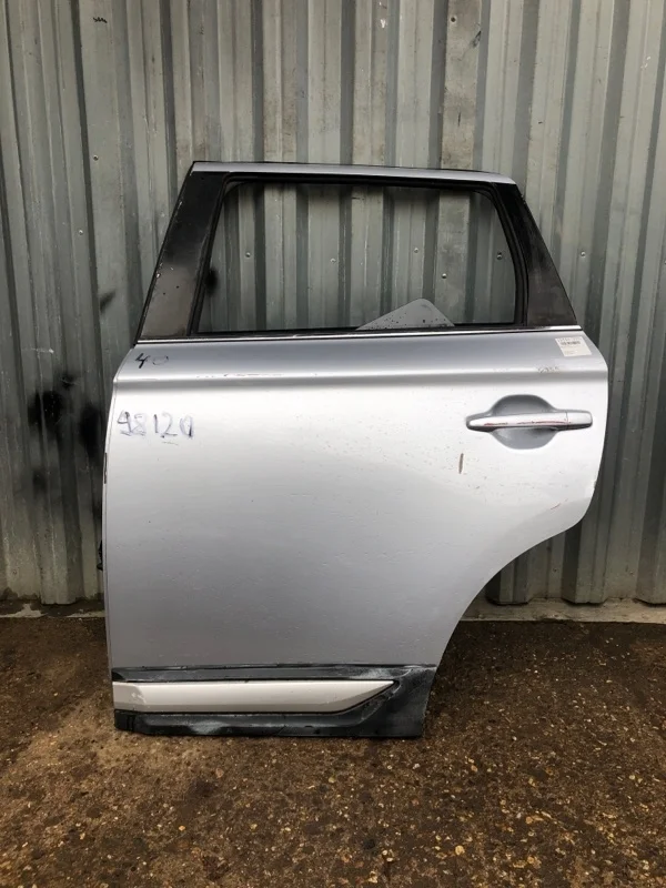Дверь Mitsubishi Outlander 3 2015-2021 5730B557, задняя левая