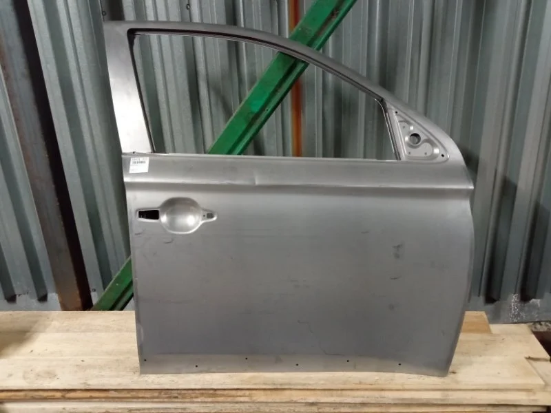 Дверь Mitsubishi Outlander 3 2015-2021 5700B844, передняя правая