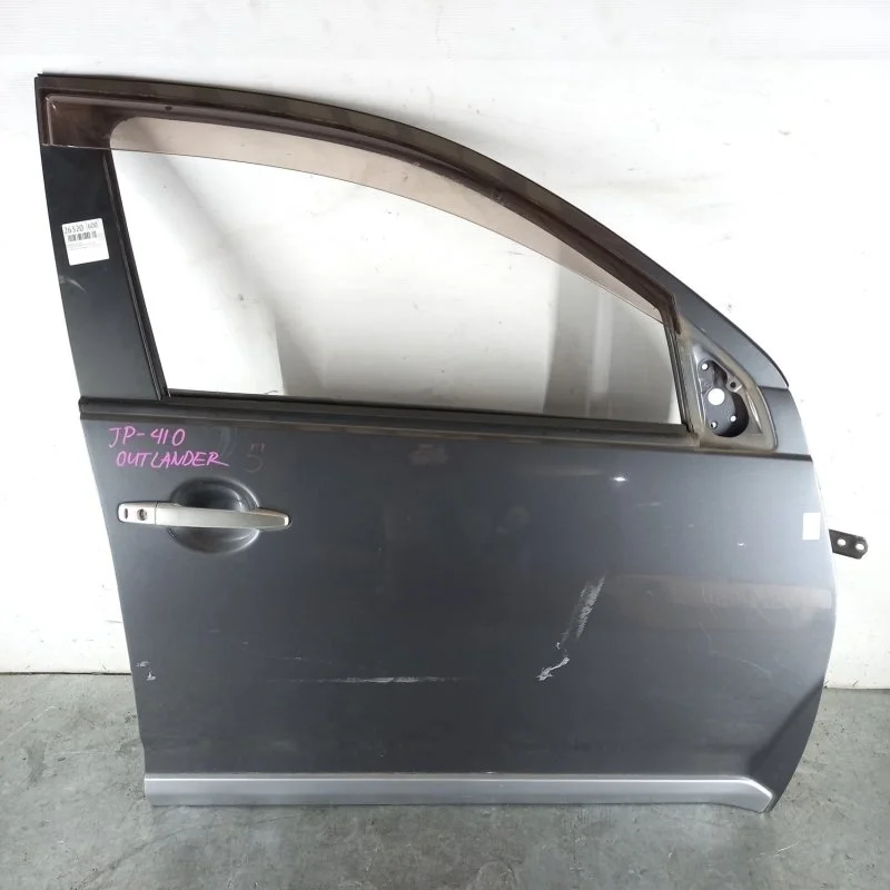 Дверь Mitsubishi Outlander XL 2007-2009 5700A276, передняя правая