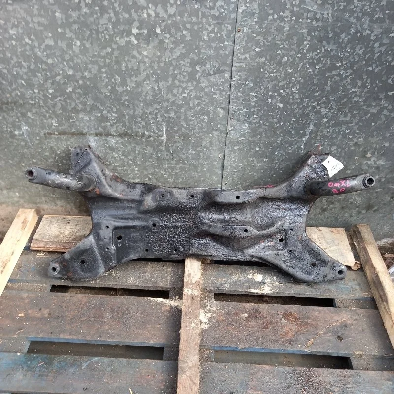 Подрамник Mitsubishi Outlander XL 2007-2012 4000A022 6B31, передний