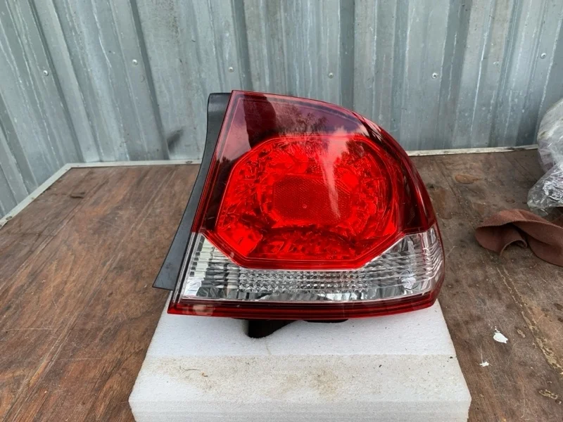 Фонарь Honda Civic 8 2009-2011 33501SNBG51 4D, правый